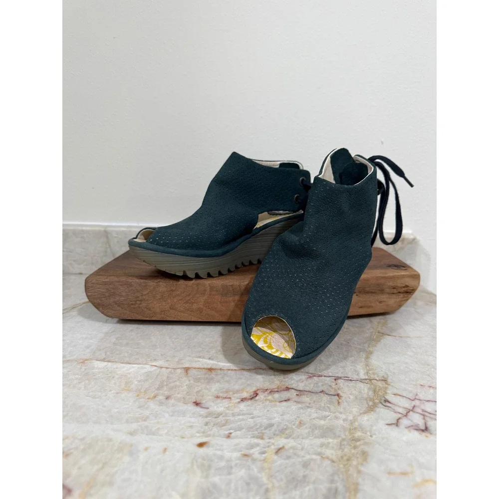 FLY London Ypul Wedge Sandals Cupido Reef Green Leather EU 36 US 5.5-6